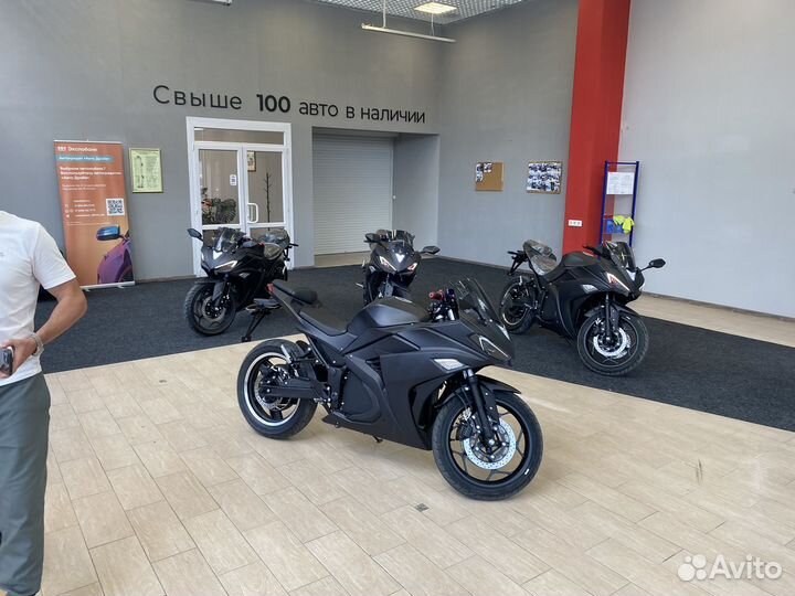 Электромотоцикл Yamaha r3