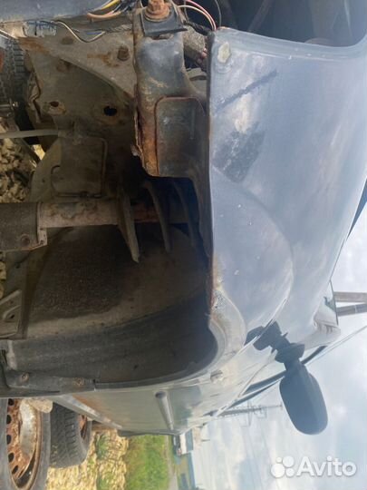 Крыло переднее левое рено логан