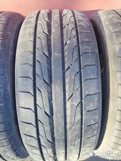 Toyo DRB 225/50 R17 94V