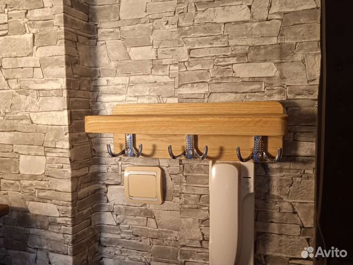 Полка настенная. Вешалка ключница. Дуб
