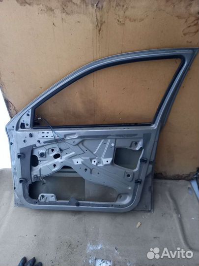 Дверь передняя правая Skoda Octavia