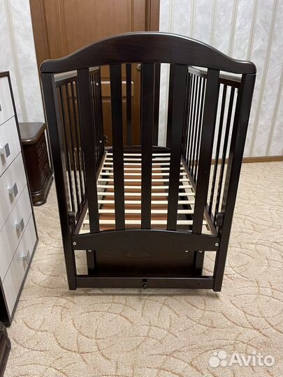 Детская кроватка с ортопед матрасом и маятником