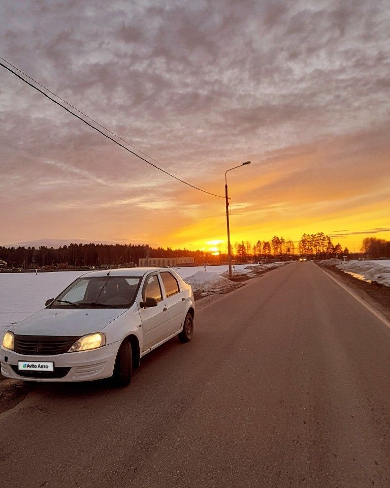Renault Logan: фото владельца