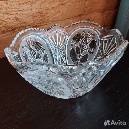 Набор хрустальных салатниц