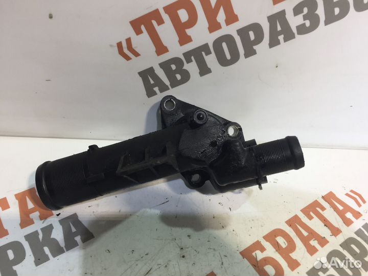 Рено Сценик Корпус термостата