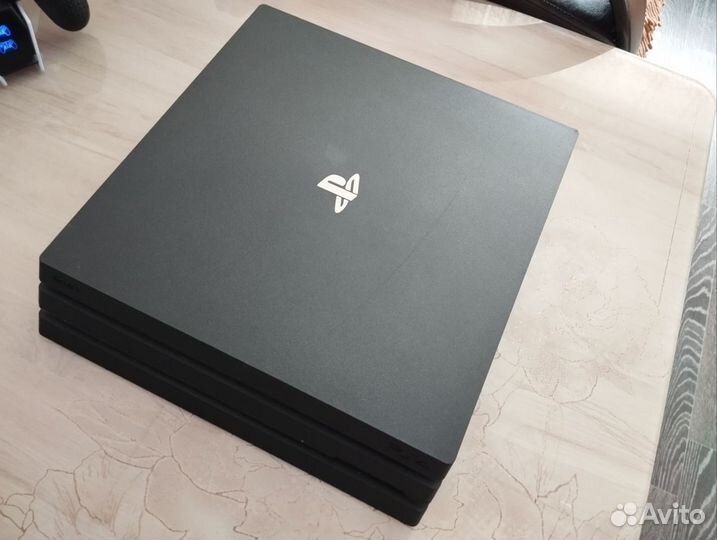 Sony PS4 pro 1tb