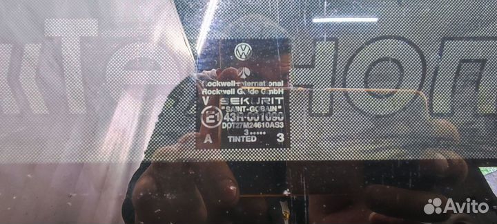 Стекло люка Volkswagen Golf 3