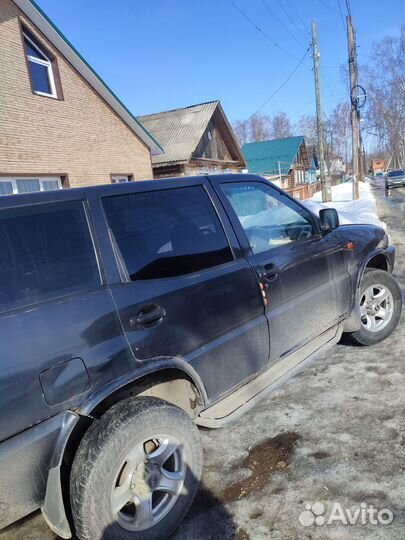 Nissan Terrano 2.7 МТ, 1994, 250 000 км