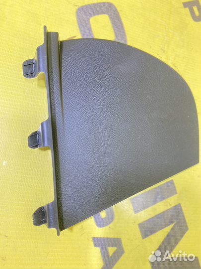 Накладка торпедо левая Honda Civic 4D