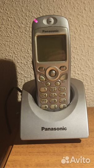 Цифровой беспроводной телефон