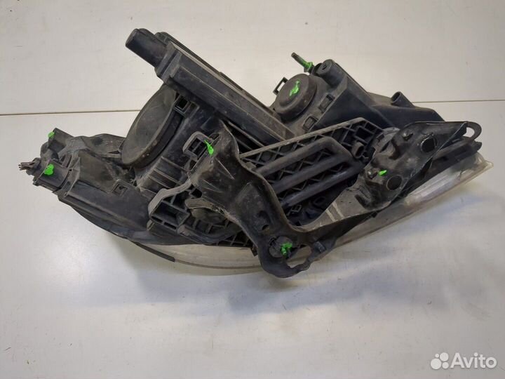 Фара (передняя) Skoda Octavia (A5), 2010