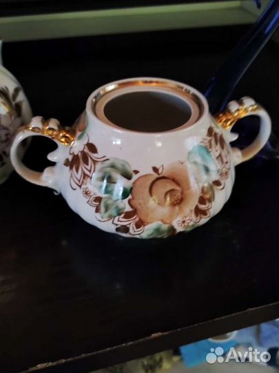 Соусникмолочники,сахарницы,крышка