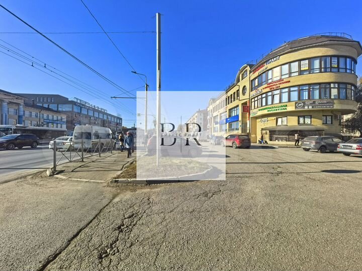 Торговая Площадь Нефтяники Трафик Сибади, 42 м²