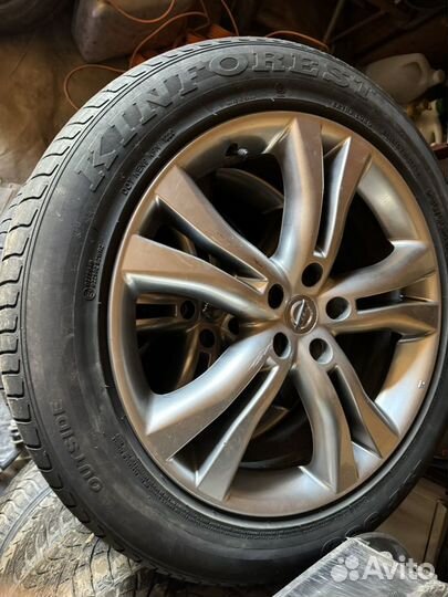 Kinforest KF-550 235/55 R20 105W