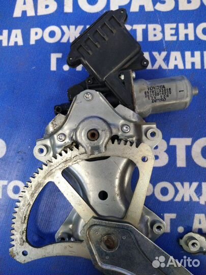 Передний левый стеклоподъемник Toyota Camry 40