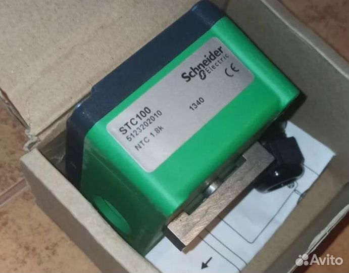 Schneider Electric stc 100