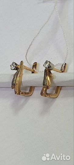 Золотые серьги с фианитом
