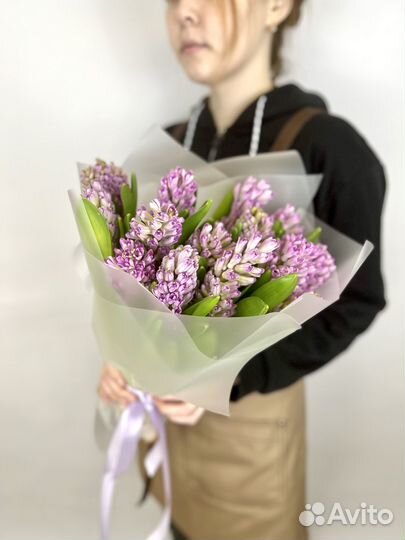 Букет из 15 Гиацинтов в матовой бумаге