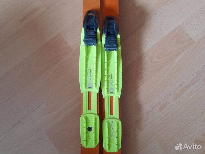 Беговые лыжи Тиса крепления Fischer 2метра