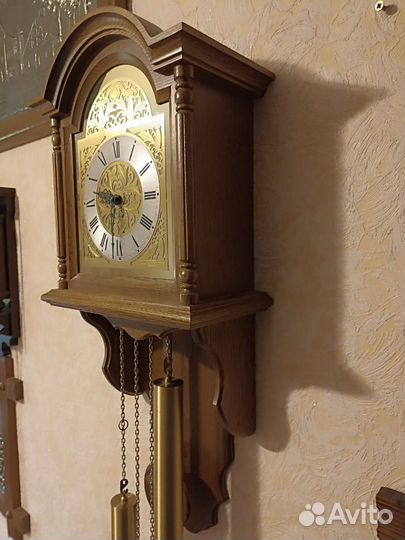 Часы настенные Urgos Германия