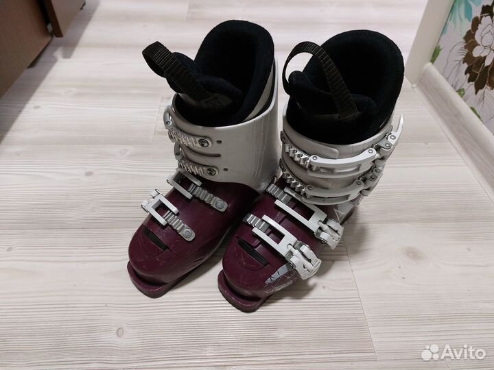 Горные лыжи 110 + ботинки 21,5+ палки