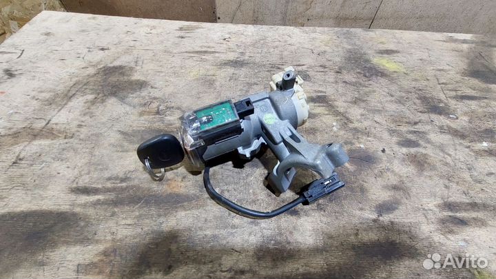 Замок зажигания Geely Emgrand EC7