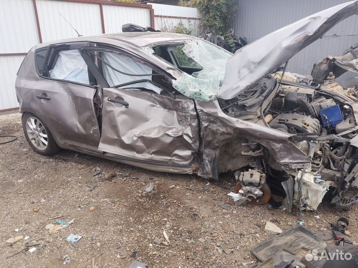 Kia ceed 1 ED 1.4 MT 2007г хэтчбэк в разборе