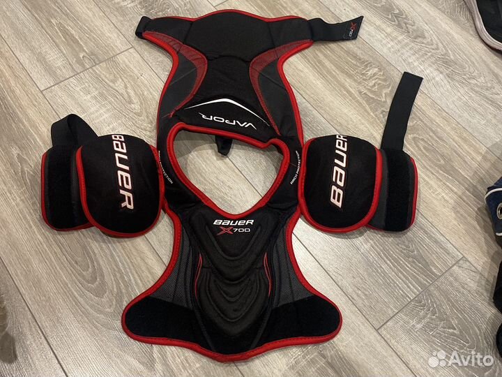 Нагрудник хоккейный bauer x700 детский 7-10 лет