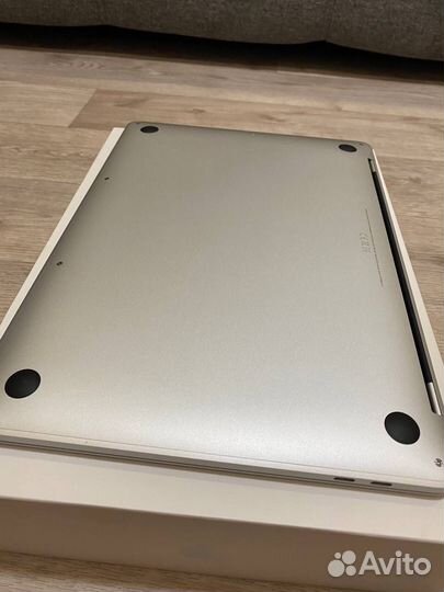 Macbook pro 13 2019 touch bar