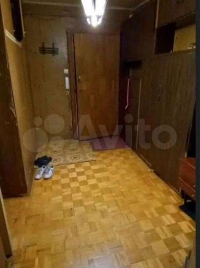 2-к. квартира, 57 м², 4/4 эт.