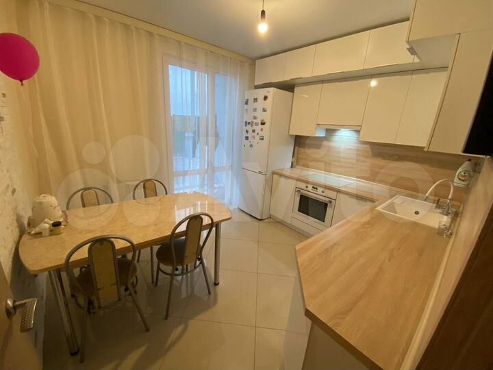 2-к. квартира, 62 м², 17/17 эт.
