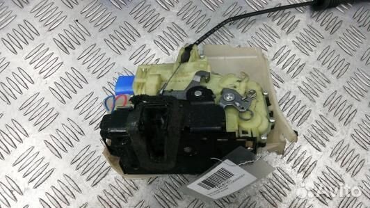 Замок двери передней правой volkswagen polo 4 (9N)