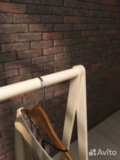 Вешалка напольная с доставкой