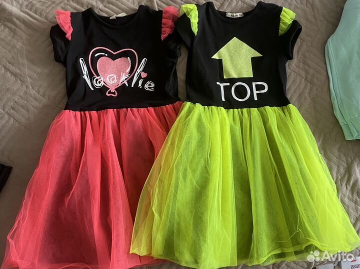 Одежда для девочек двойняшек 122-128