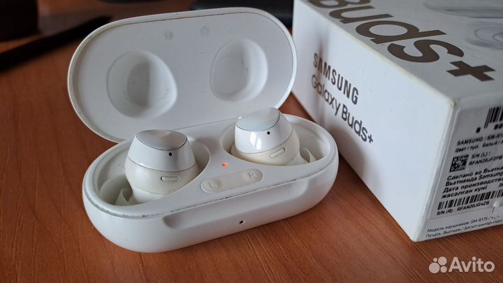 Наушники Samsung galaxy buds+