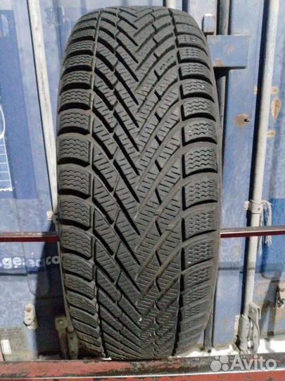 Pirelli Winter Cinturato 205/55 R16 118F