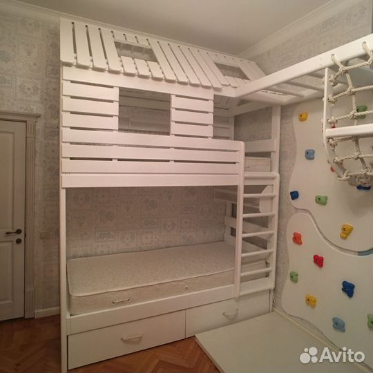 Детская кровать + спортивный комплекс