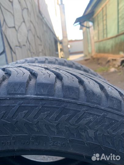 Nokian Tyres Hakkapeliitta 8 SUV 275/45 R20 110T