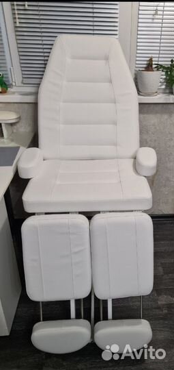 Педикюрное кресло кушетка