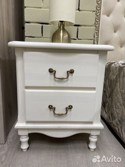 Тумба деревянная