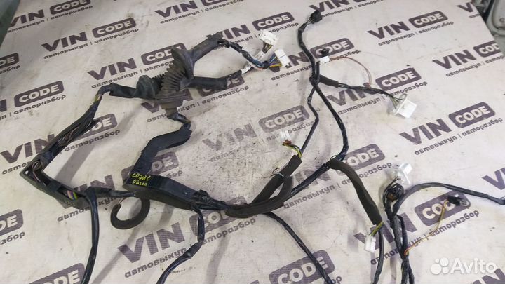 Дверная проводка Mitsubishi Space Wagon