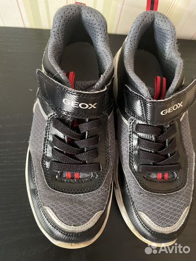 Кроссовки geox