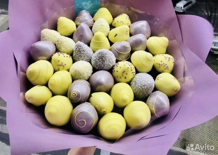 Клубника в шоколаде букеты из шоколадных цветов