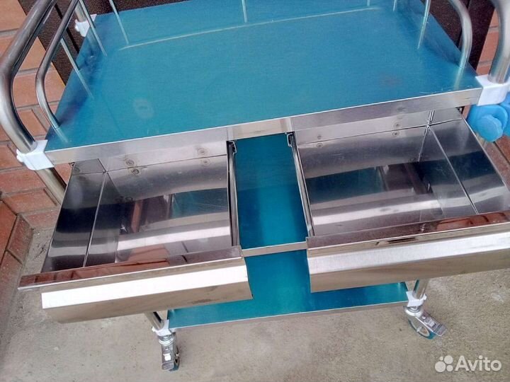 Медицинская тележка