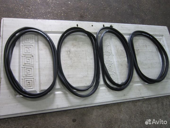 Уплотнитель двери Mazda 6 GJ 2016+ седан