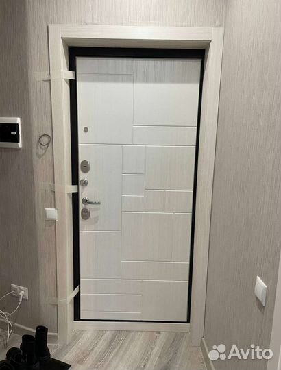 Дверь входная металлическая