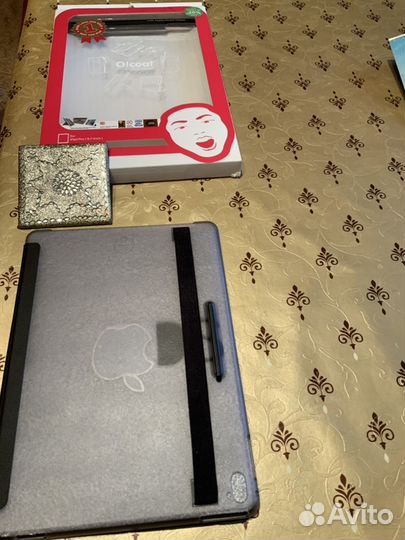 Чехол на планшет Aipad pro 9’7 Почти новый покупал