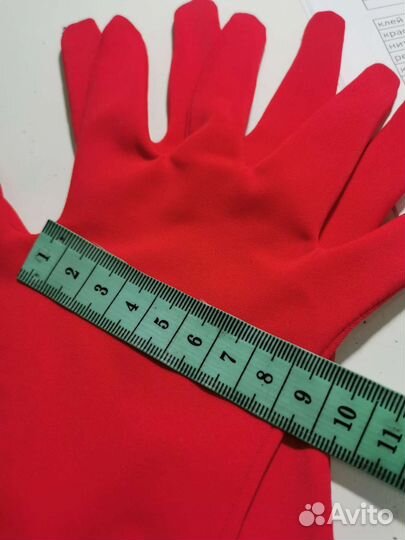 Перчатки для фигурного катания