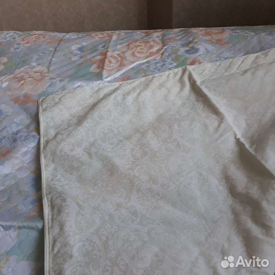 Покрывало на кровать 1,5 новое