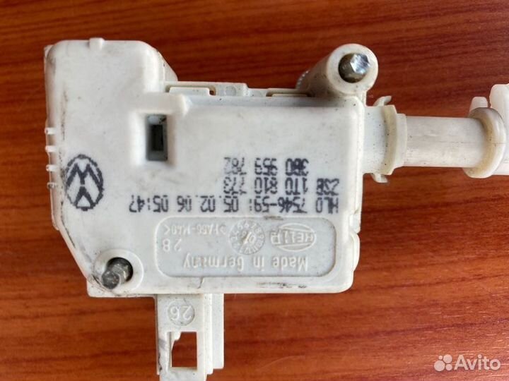 Активатор лючка бензобака Vw Touran minivan BSE